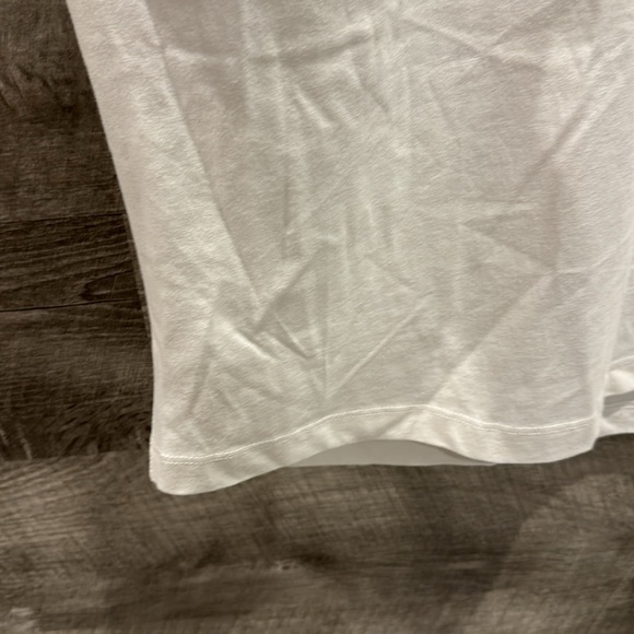 FARM Rio NWT oversized Tee-Shirt with embroidered message and shoulder Pads. - Picture 10 of 11